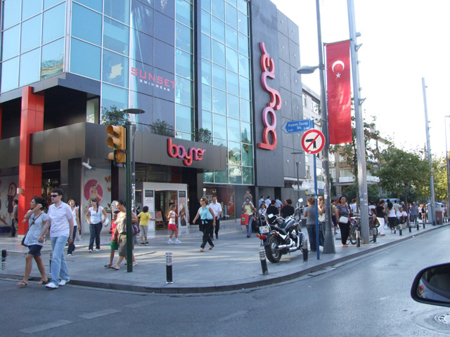 Bağdat Caddesi Mağazaları
